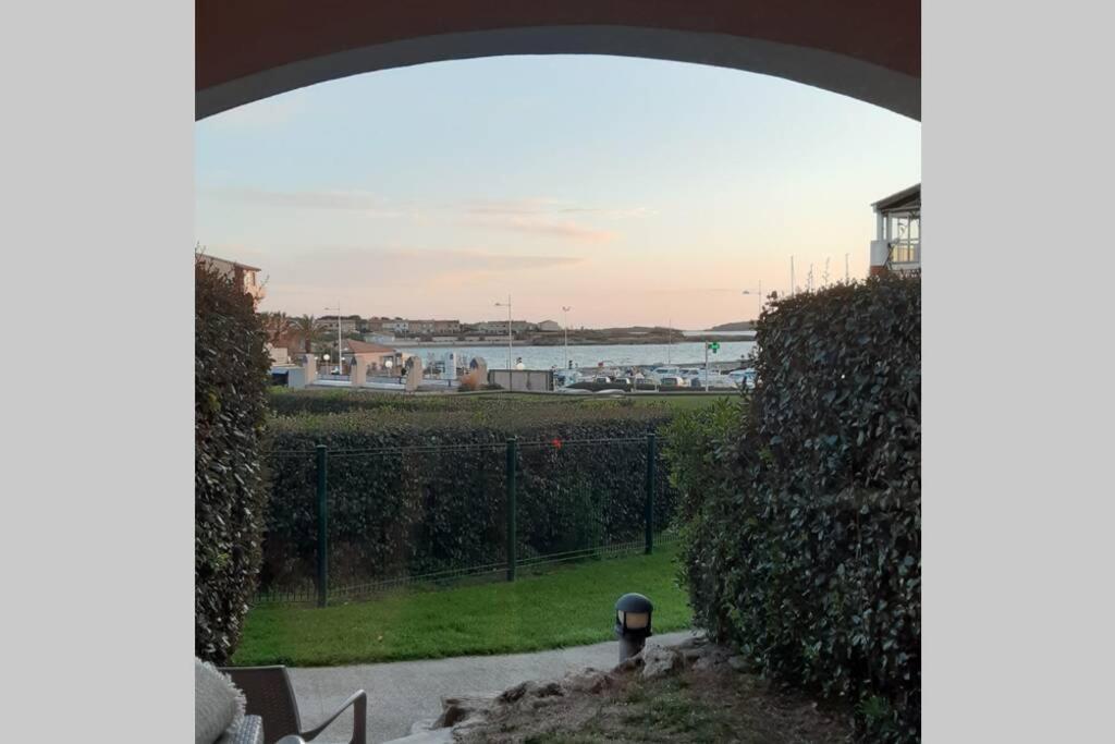 Magnifique Rez De Jardin & Piscine & Bord De Mer Apartamento Six-Fours-les-Plages Exterior foto